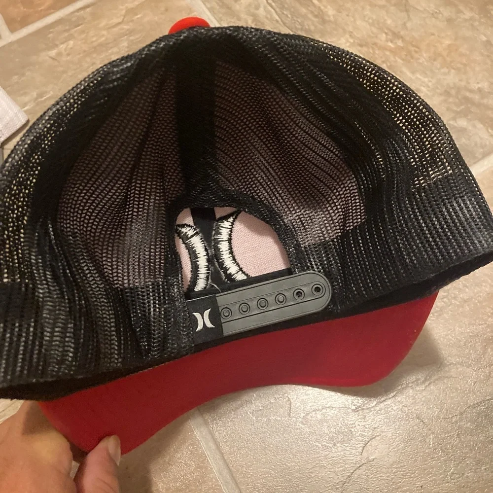 Hurley Mens Hat - Picture 2 of 2